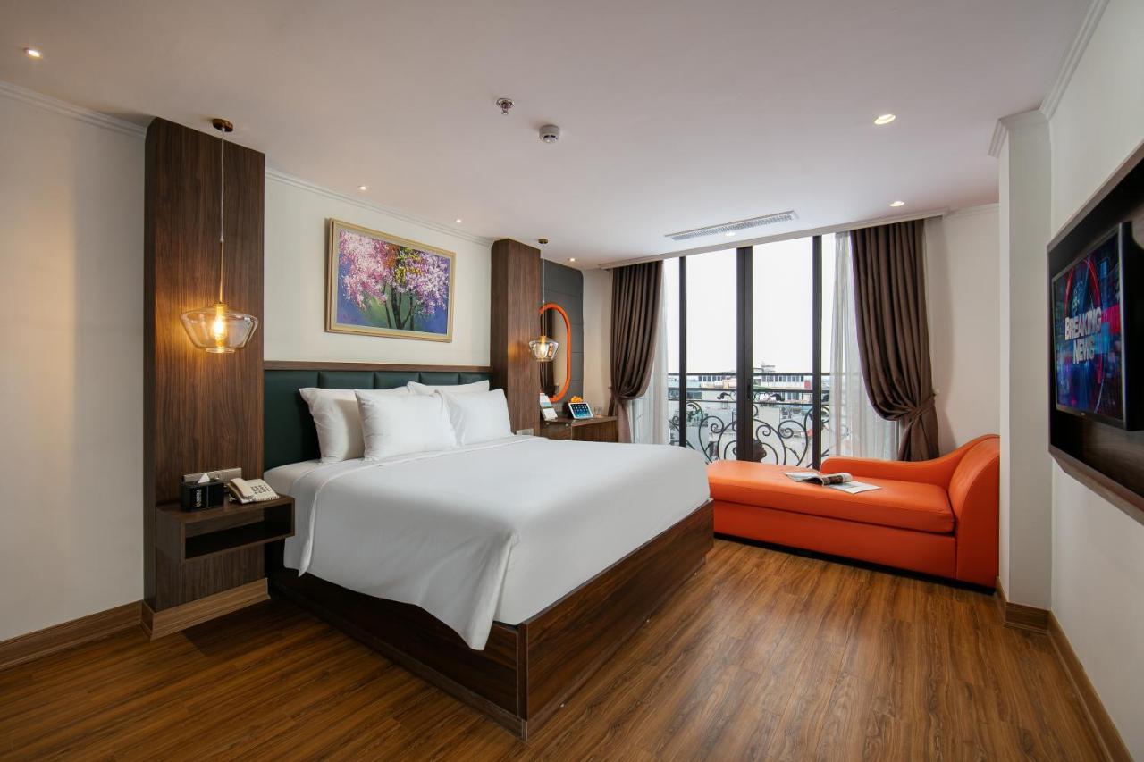 Khách sạn Và Du Lịch Aurora 4*