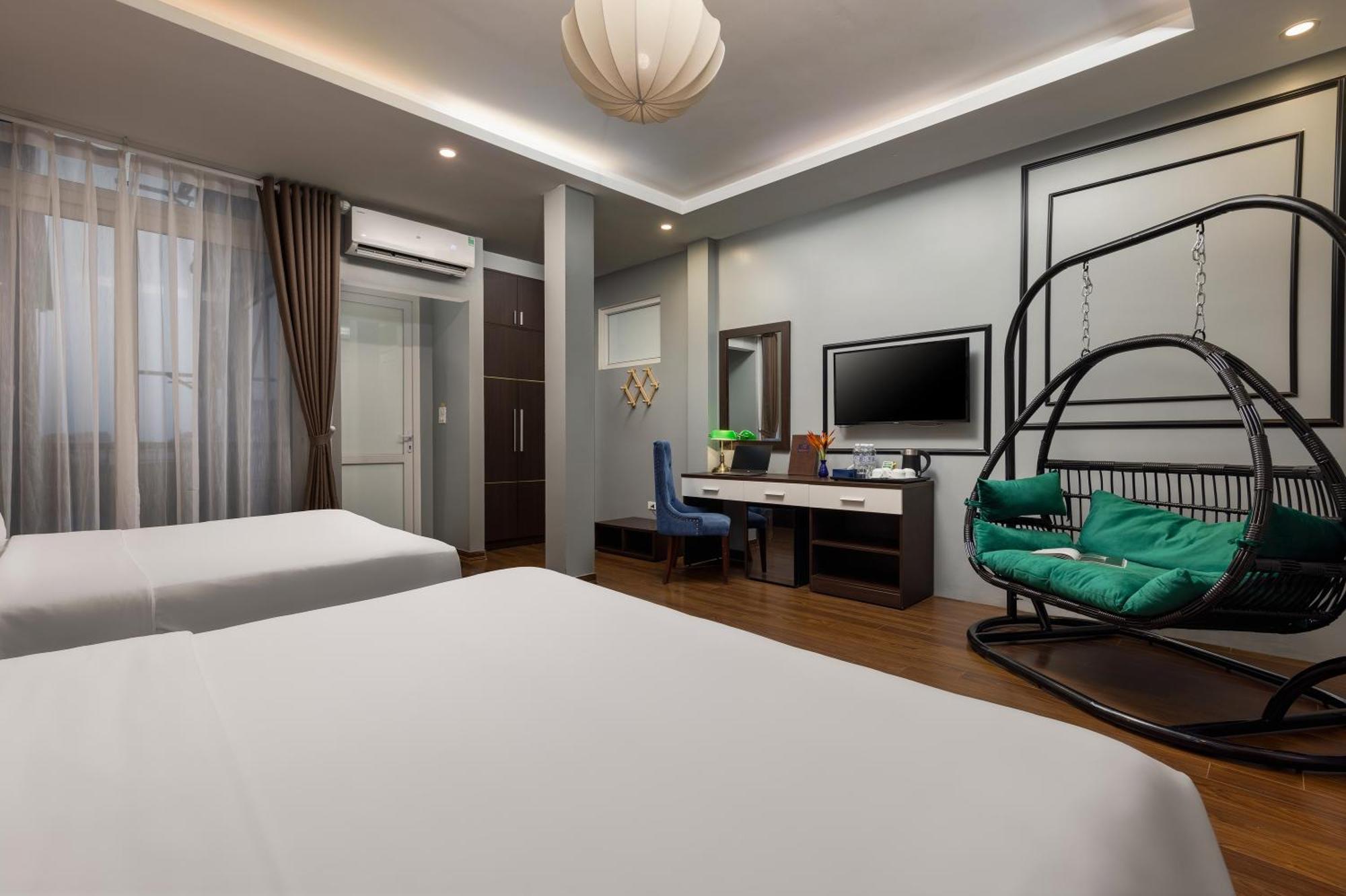 Và Du Lịch Aurora 4* Hà Nội